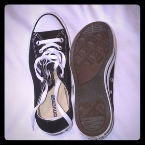 Women's converse black